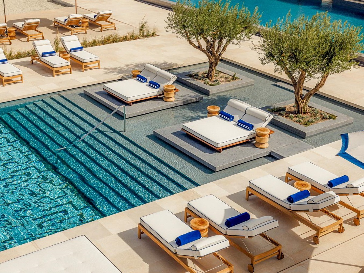 Aerial view of the swimming pool at One&Only Aesthesis