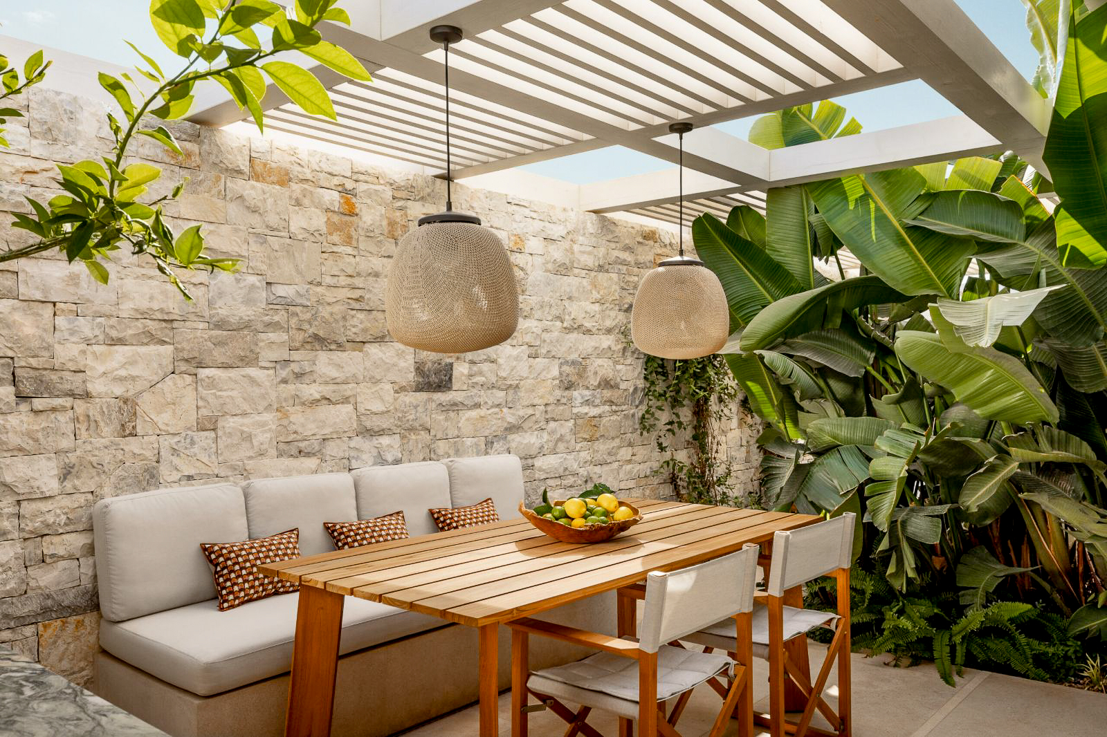 Villa garden dining table at One&Only Aesthesis in Athens