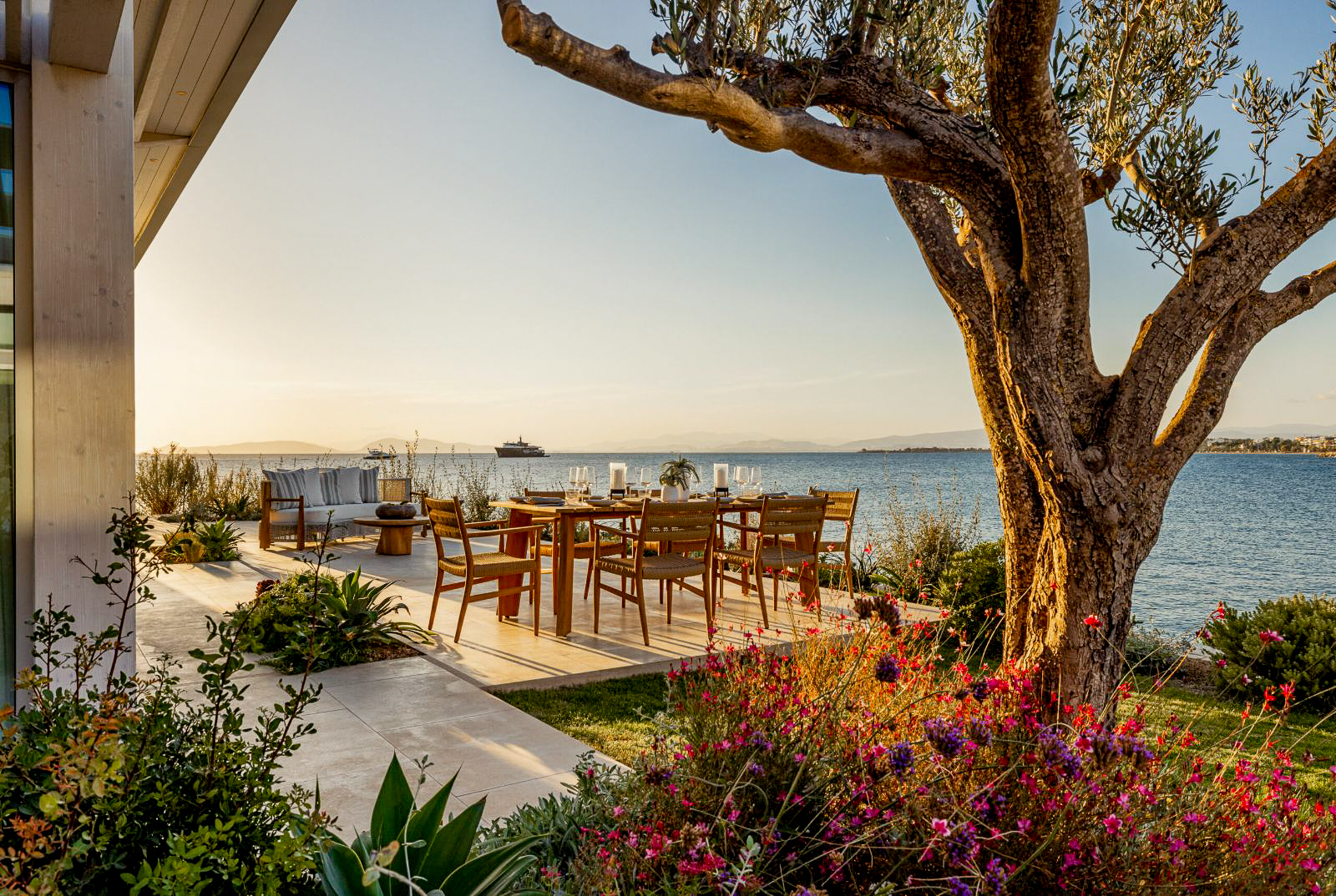 Villa terrace overlooking the ocean at One&Only Aesthesis in Athens