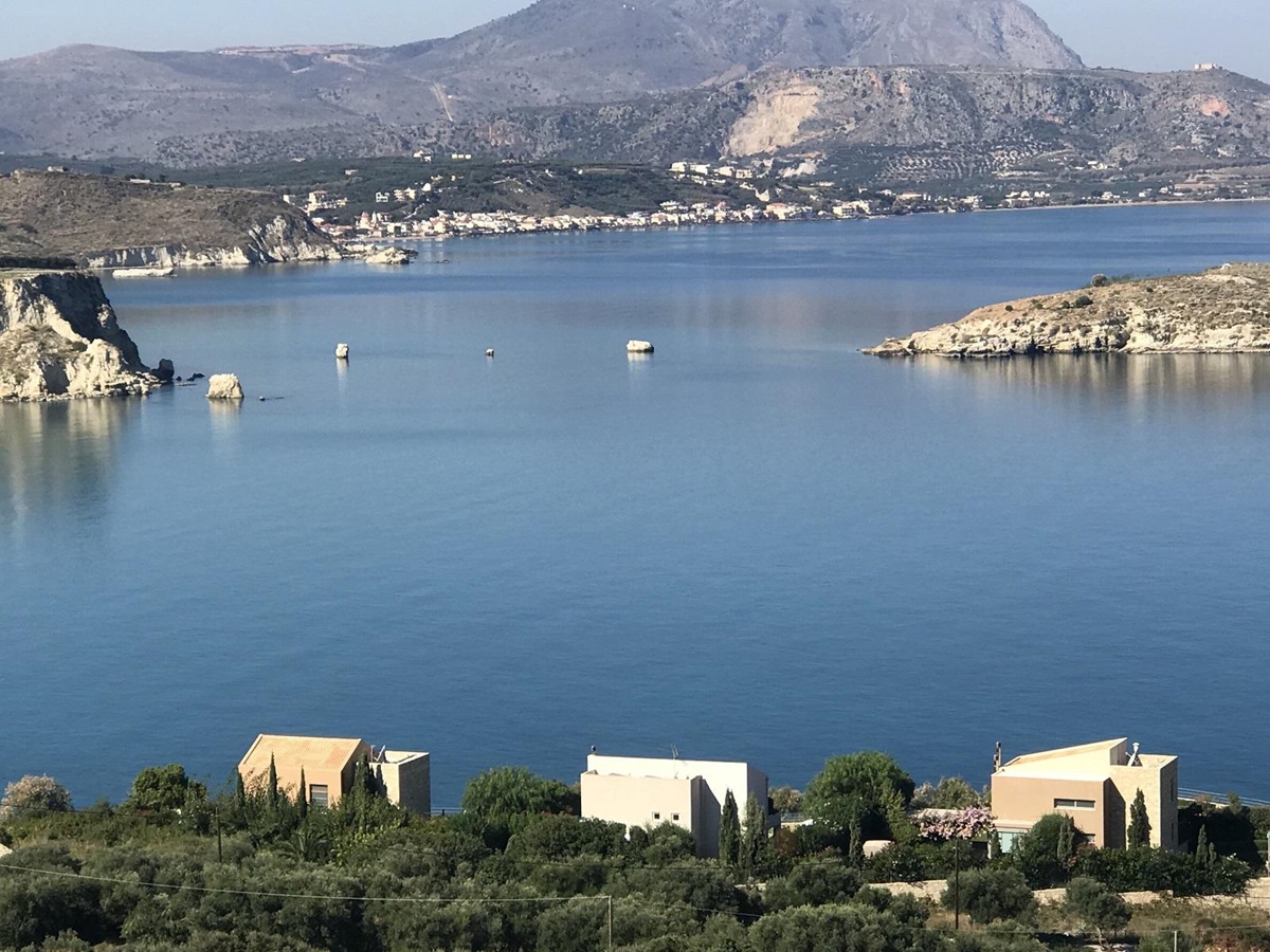 Neighbouring villas of Ammos, Anemos and Almyra Residence
