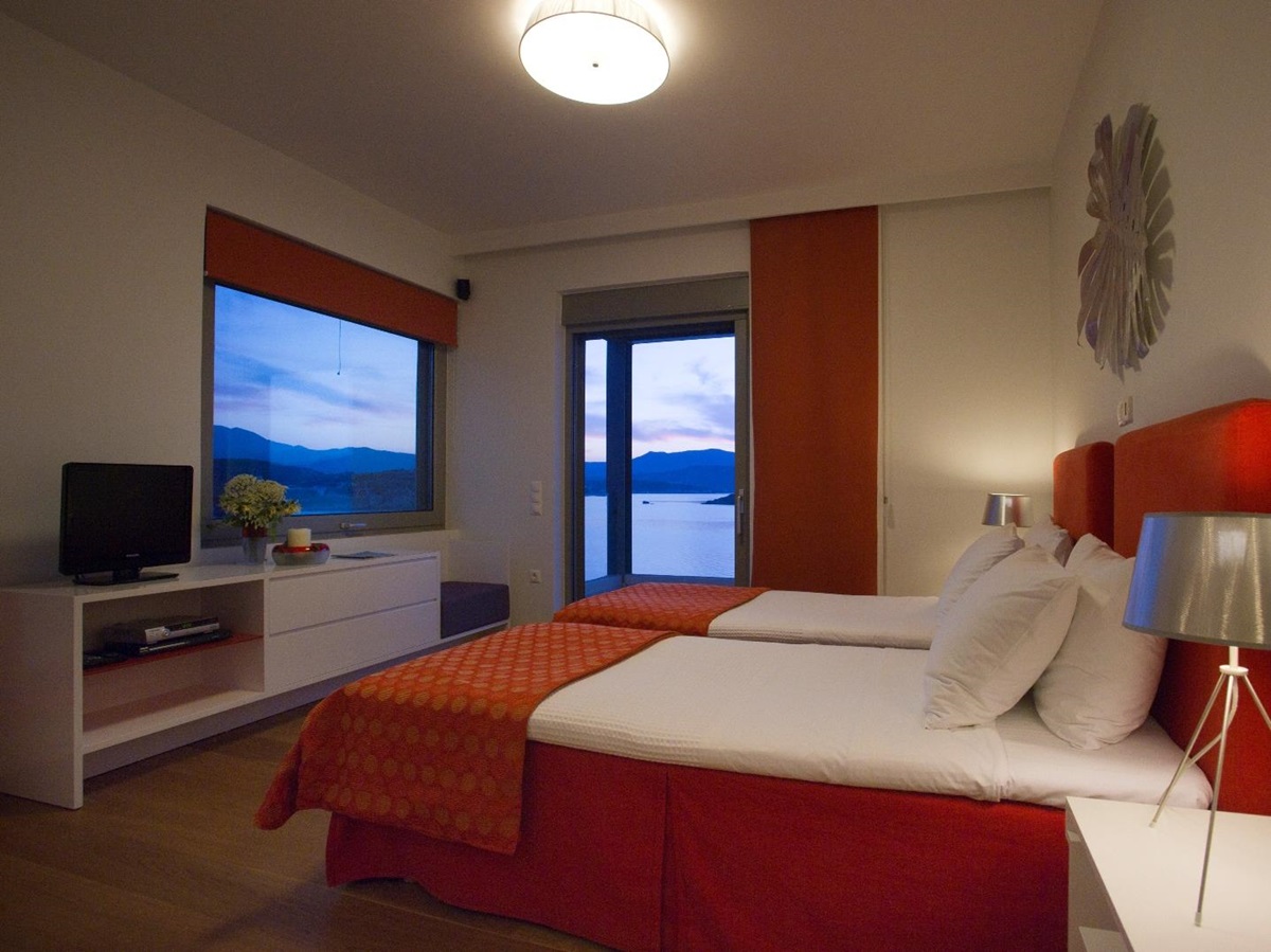 Twin bedroom at Almyra Residence
