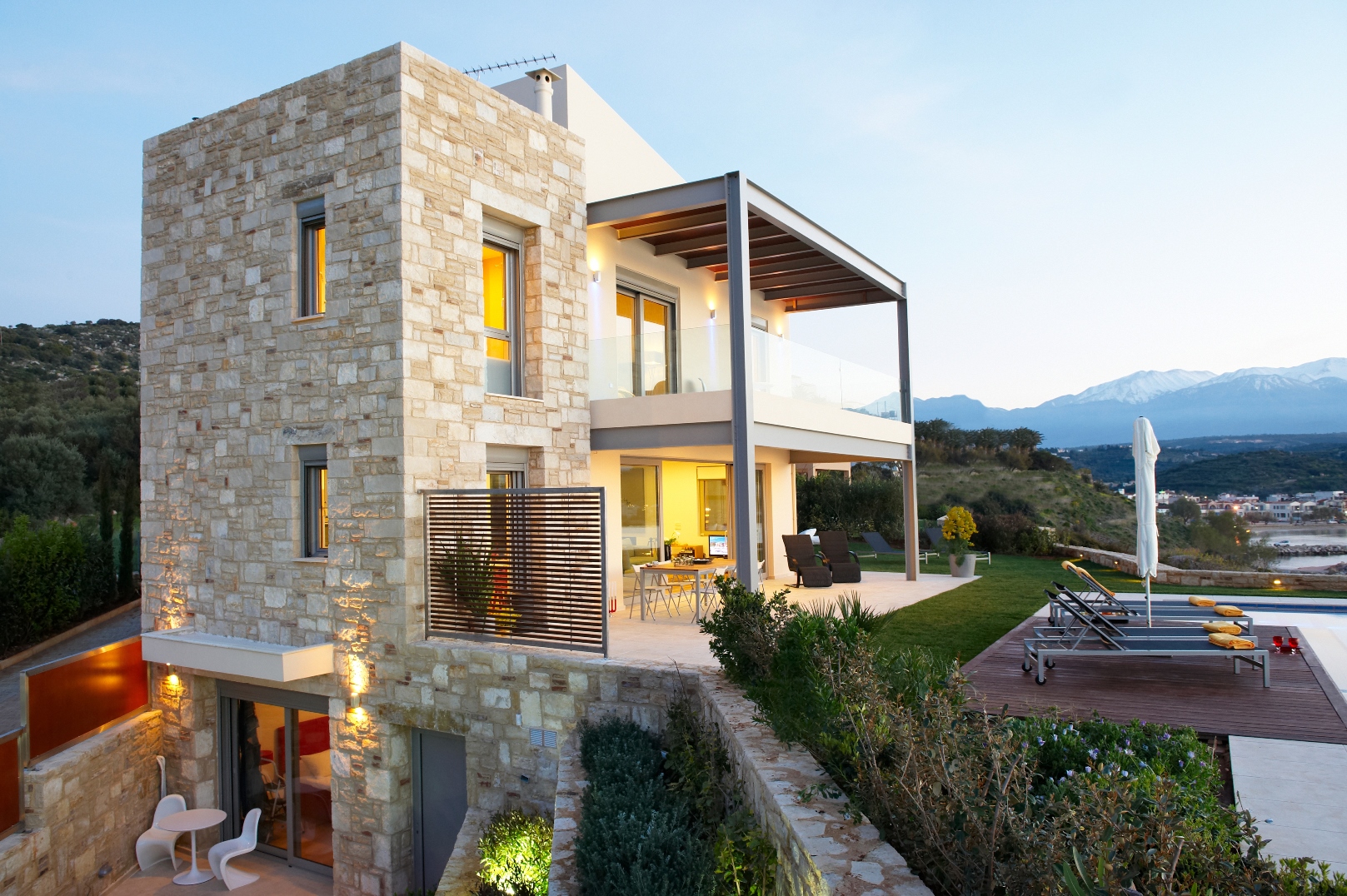 The facasde of Almyra Residence