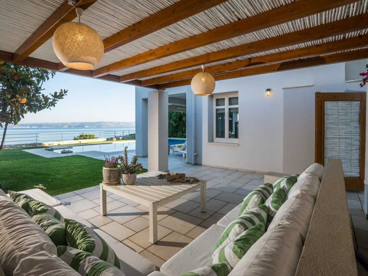 Outdoor seating at Villa Ammos