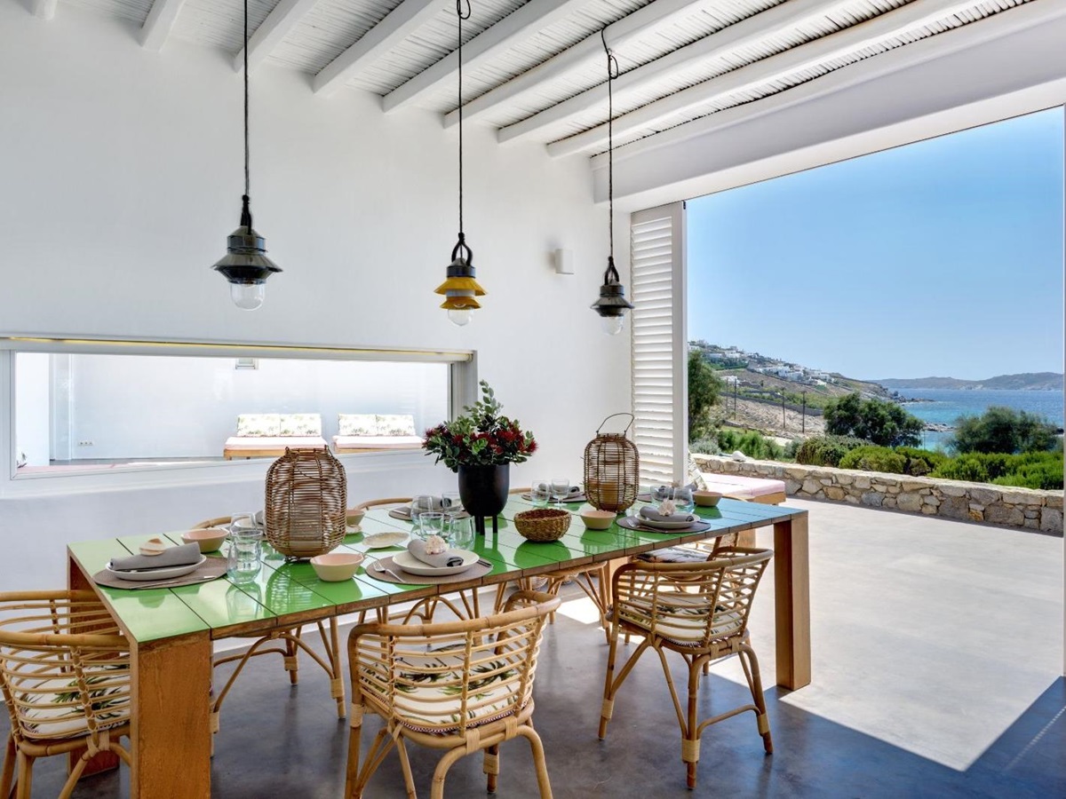 outdoor dining table with seaview