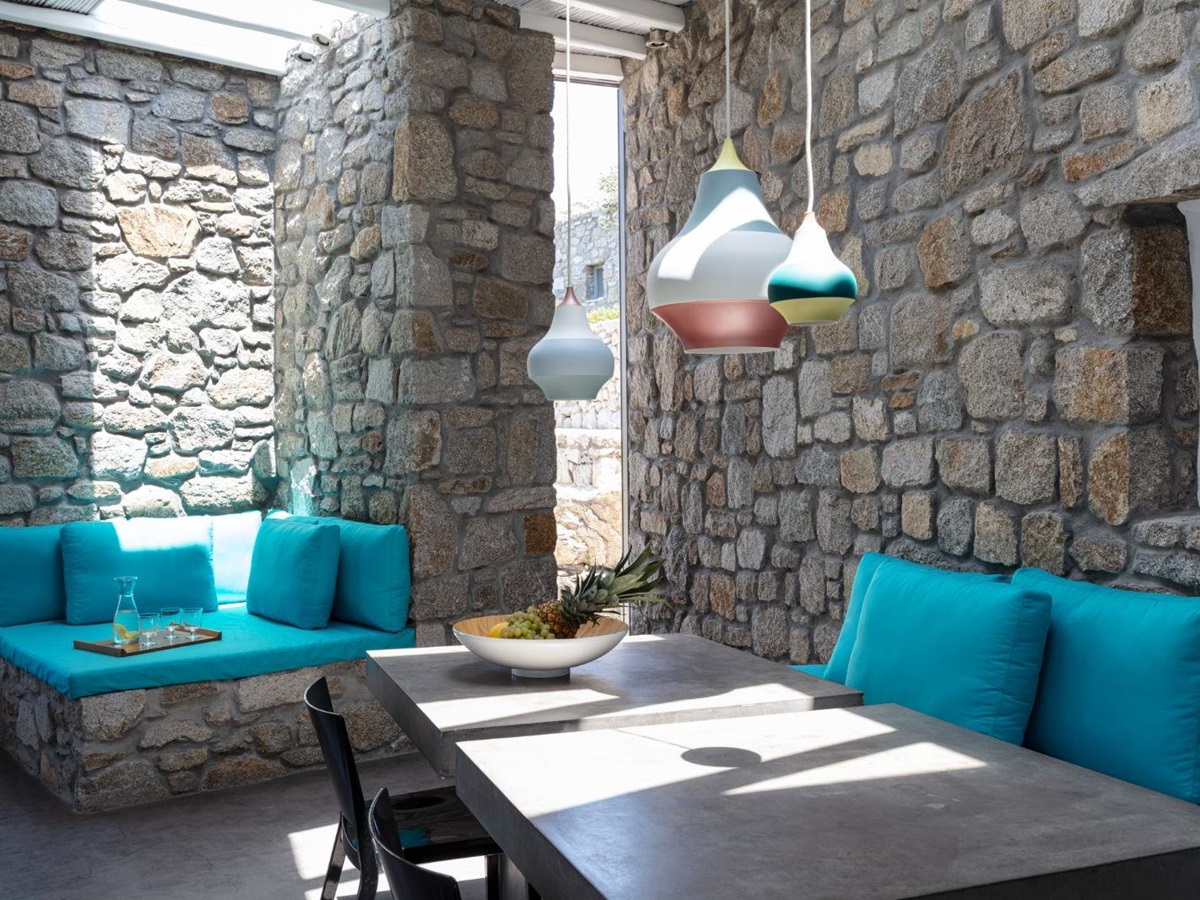 outdoor seating area at villa Apollonia