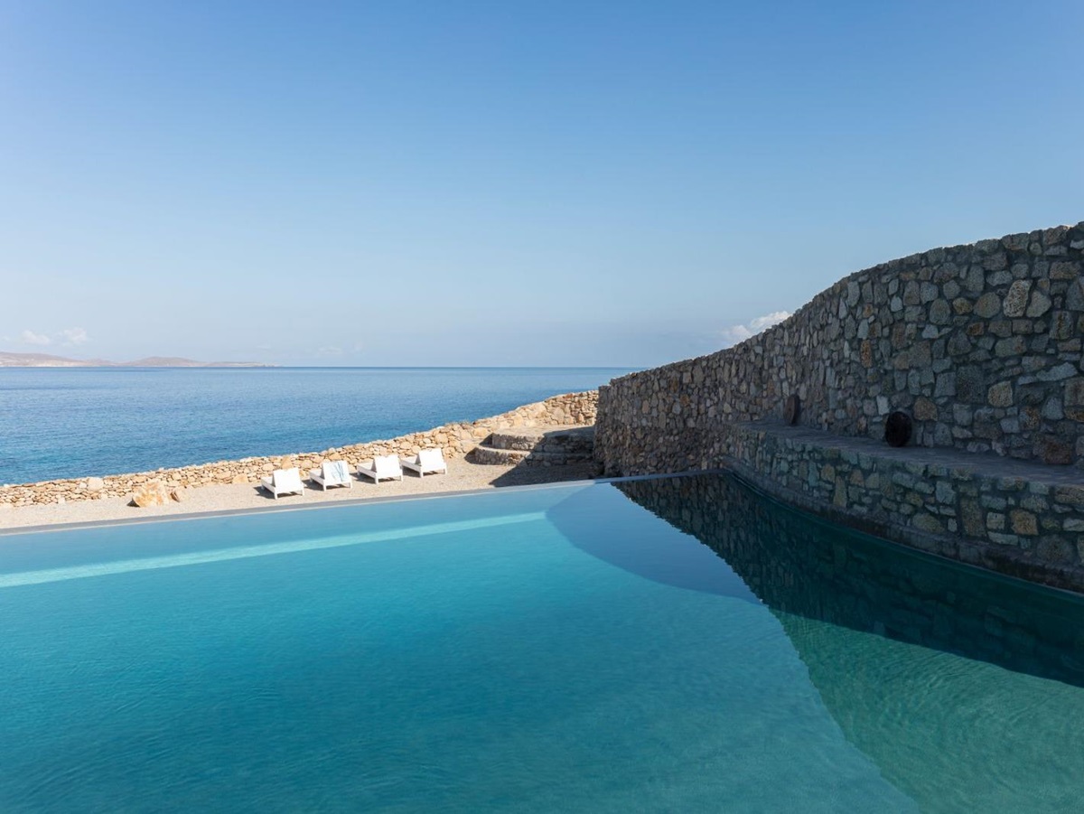 villa Apollonia pool and seaview