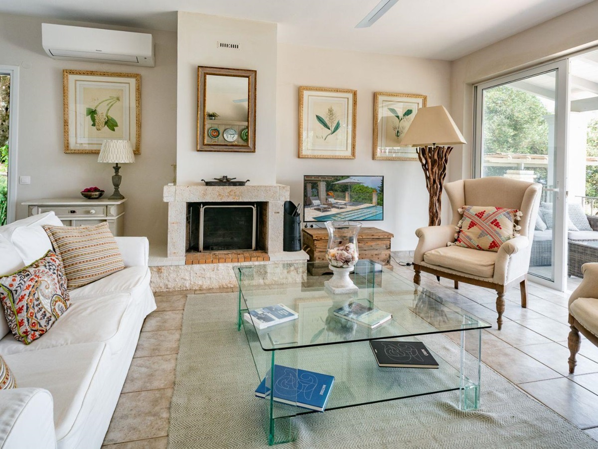 Living room at Eremitis, Corfu