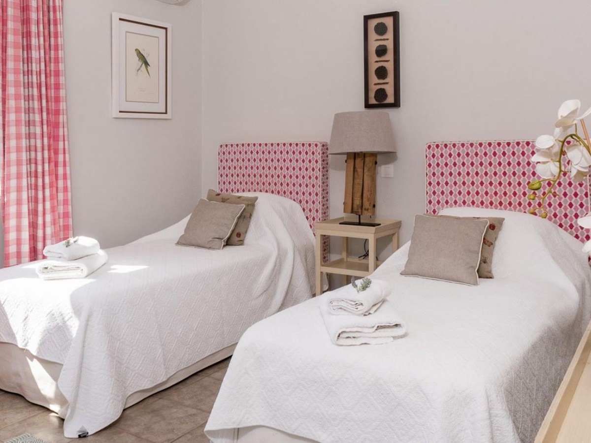 Twin bedroom at Eremitis, Corfu