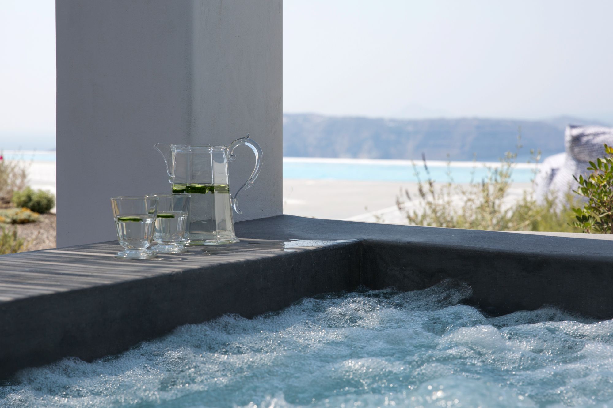 Jacuzzi at Erosantorini