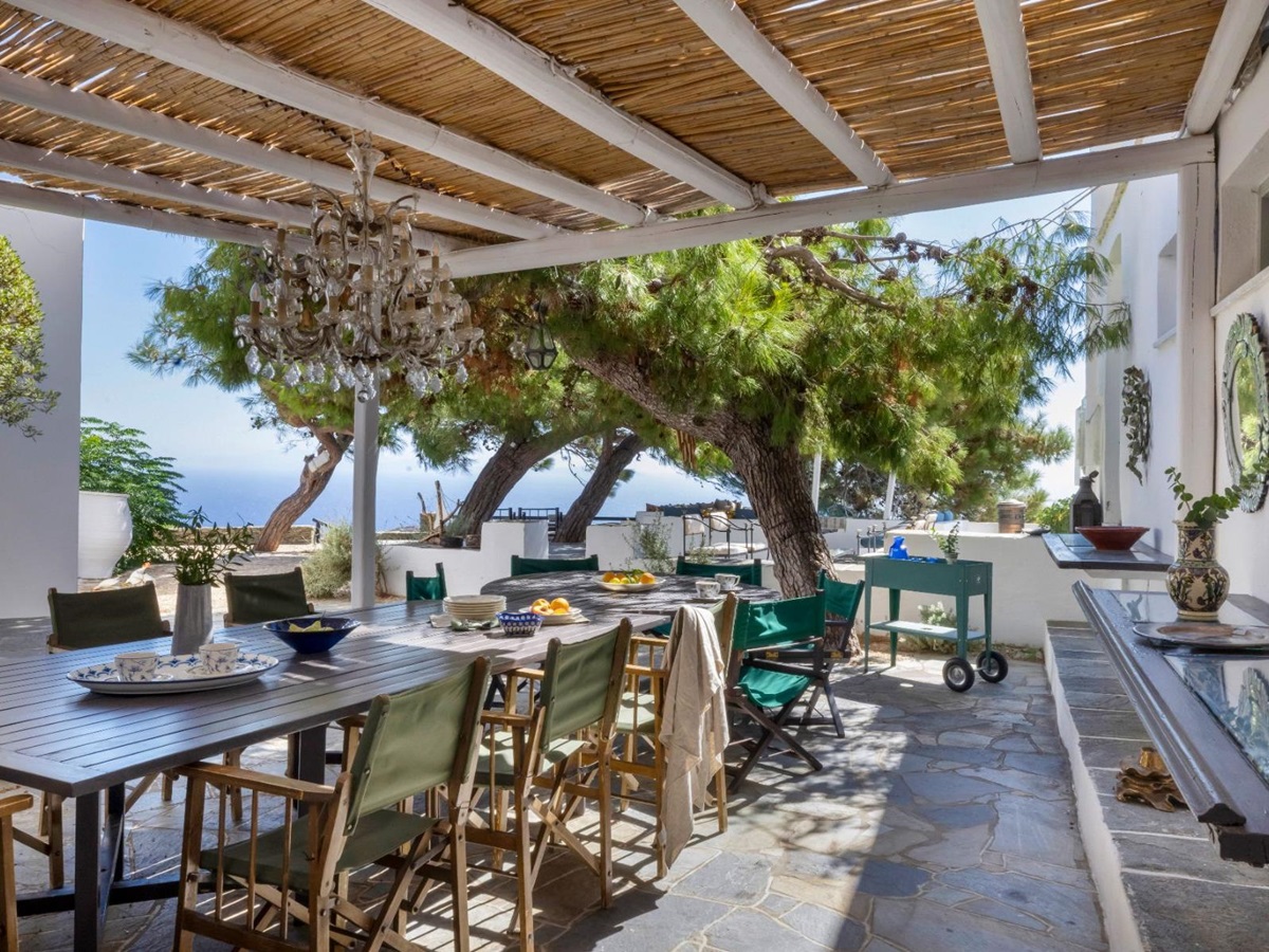 Dining terrace at Exambella, Sifnos