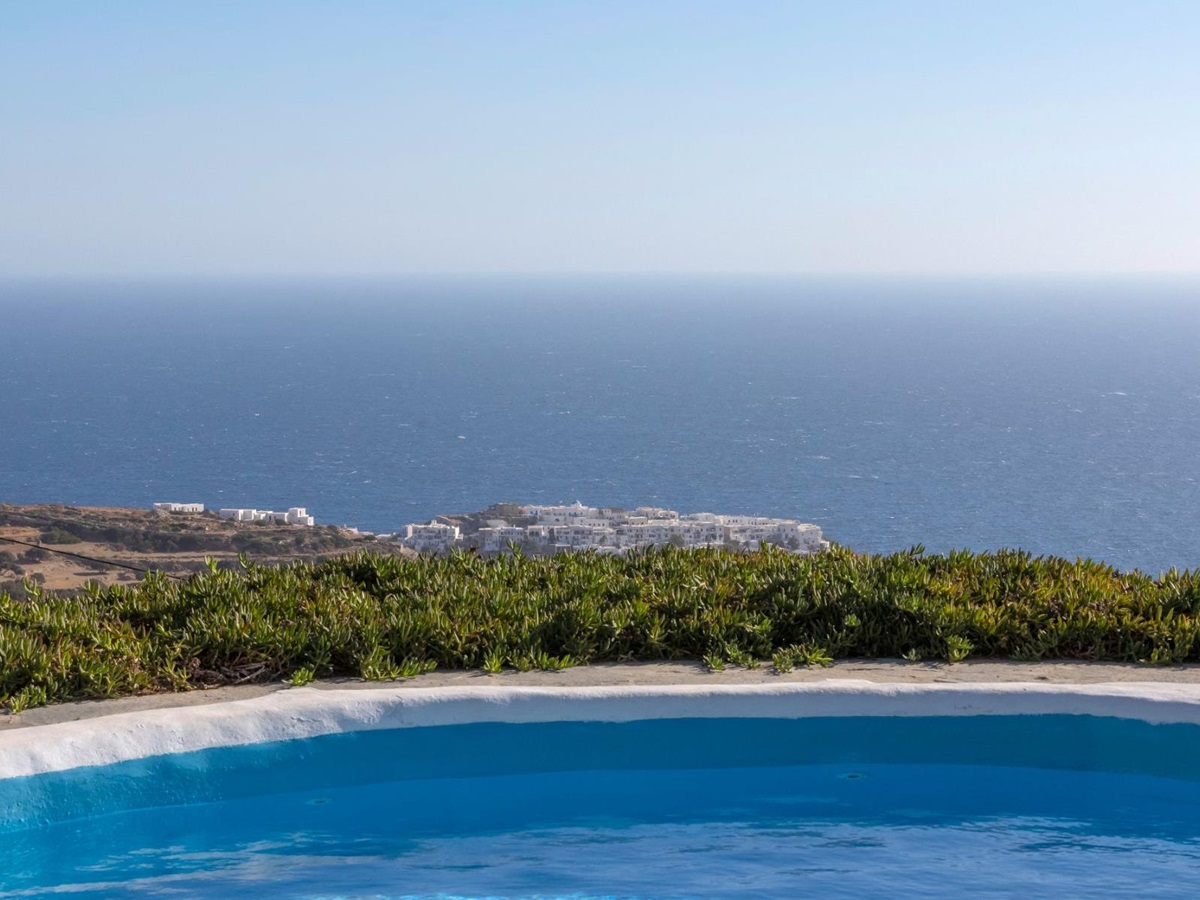 Pool with sea view at Exambella, Sifnos