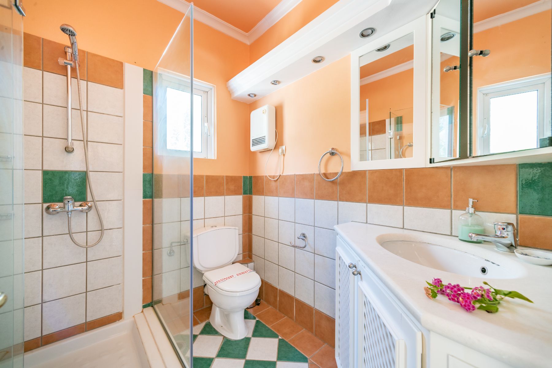 Bathroom at Kouloura Beach House in Corfu