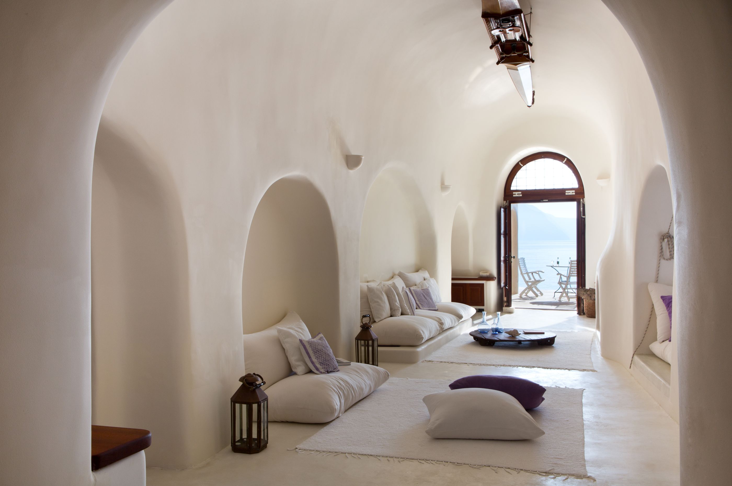 lounge with high ceilings at  the Hideaway in Greece