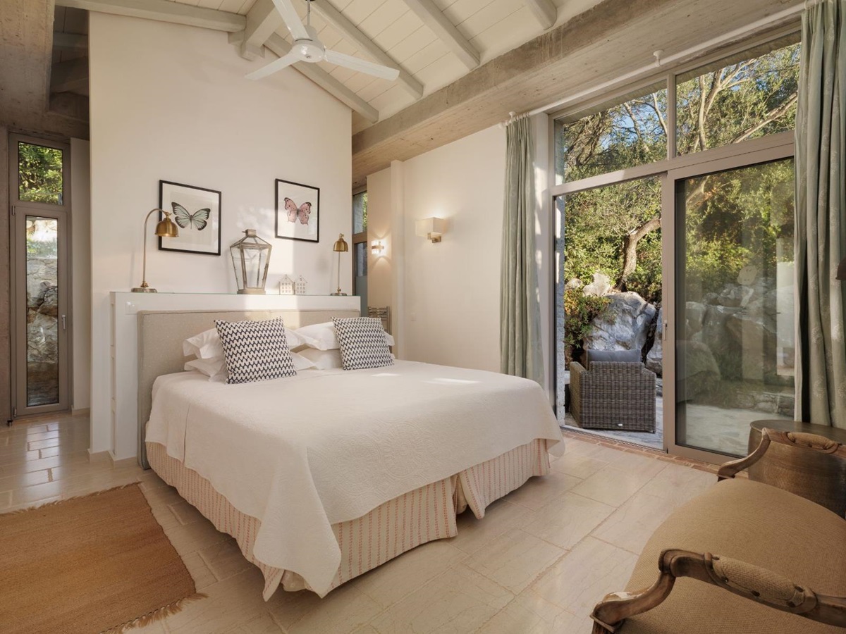 Double bedroom at Thinali, Corfu