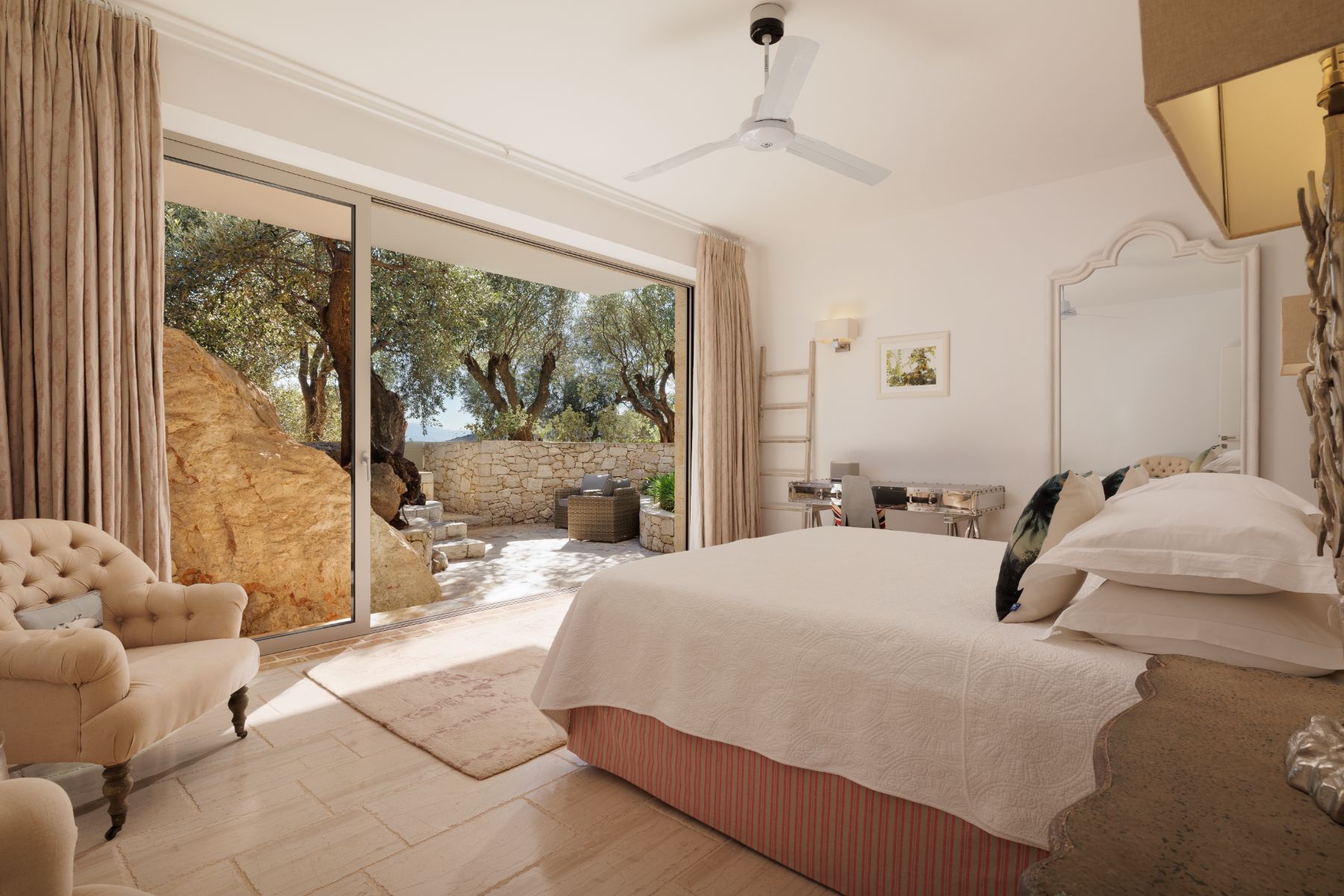 Double bedroom at Thinali, Corfu