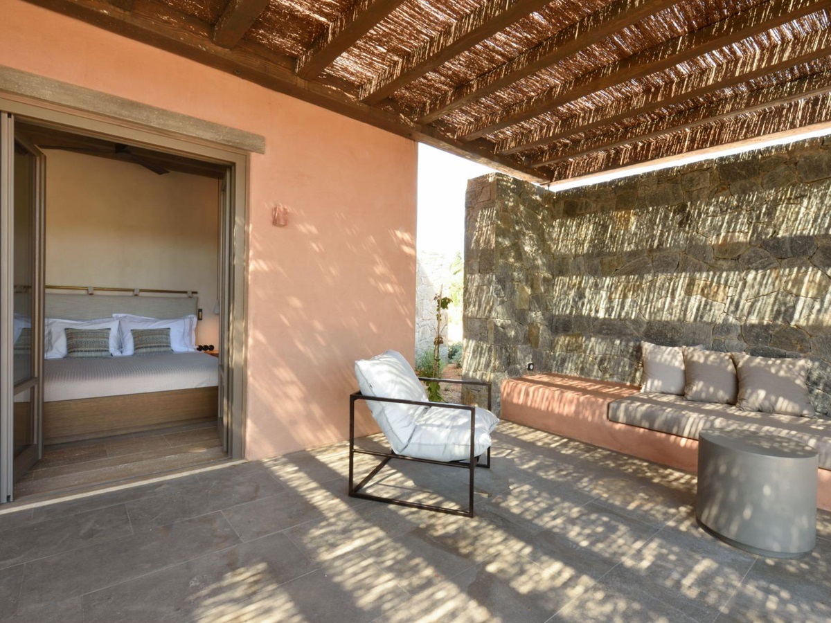 Bedroom with terrace at Villa Aliki, Paros