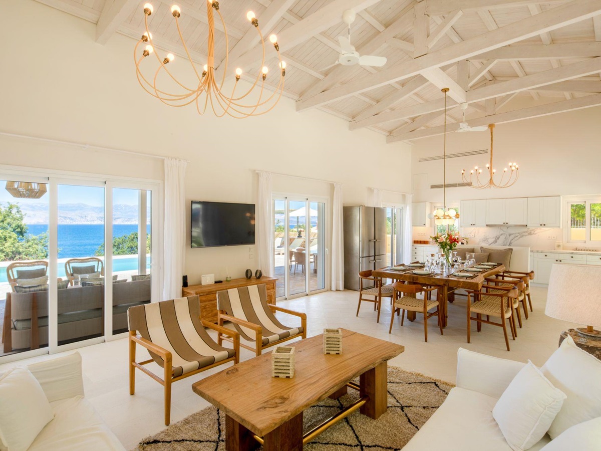 Living room with sea view at Villa Anthi