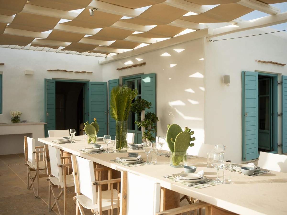 Dining terrace at Villa Asteria, Paros