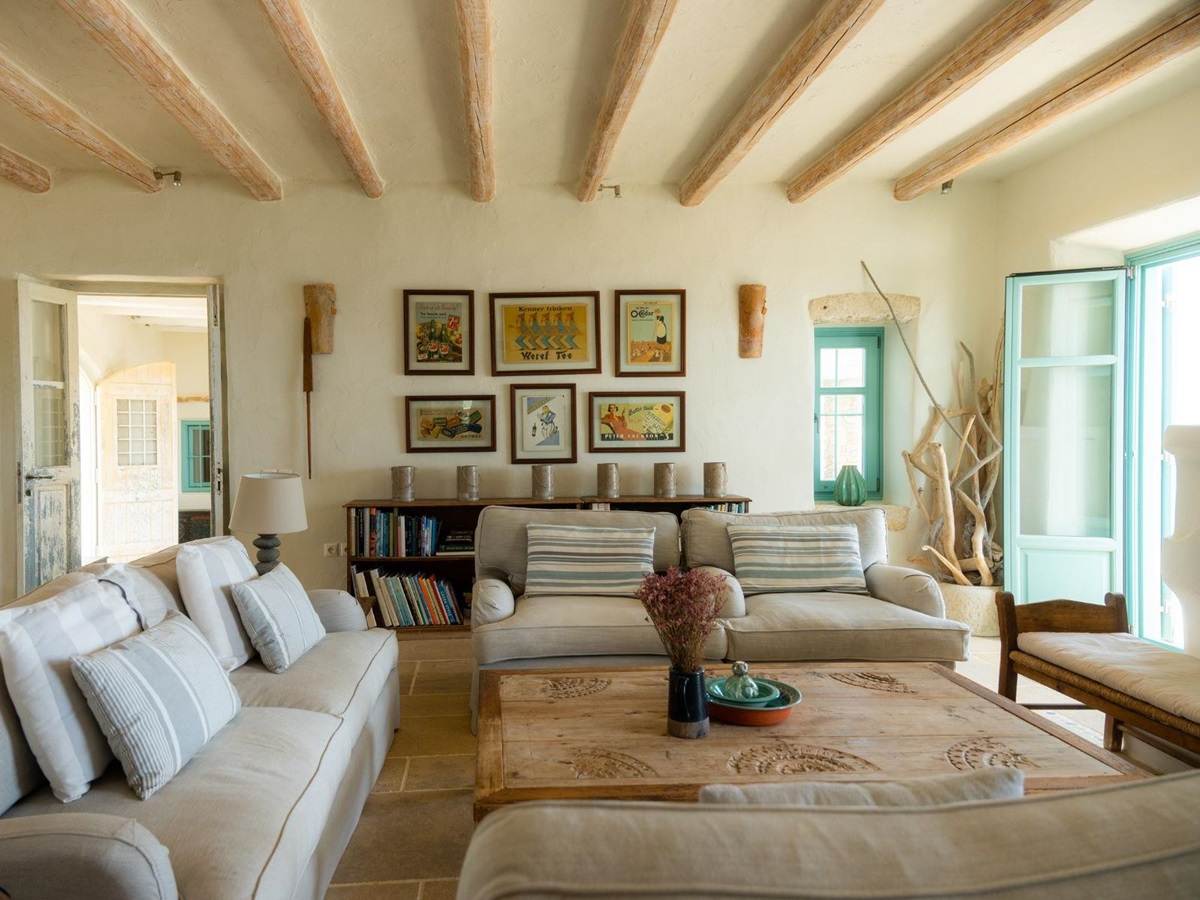 Living room at Villa Asteria, Paros