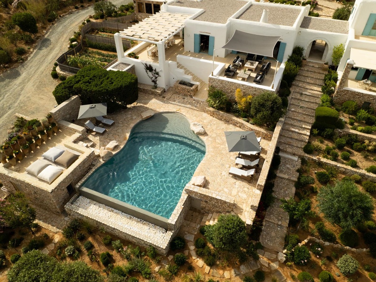 Aerial view of pool and house at Villa Asteria, Paros