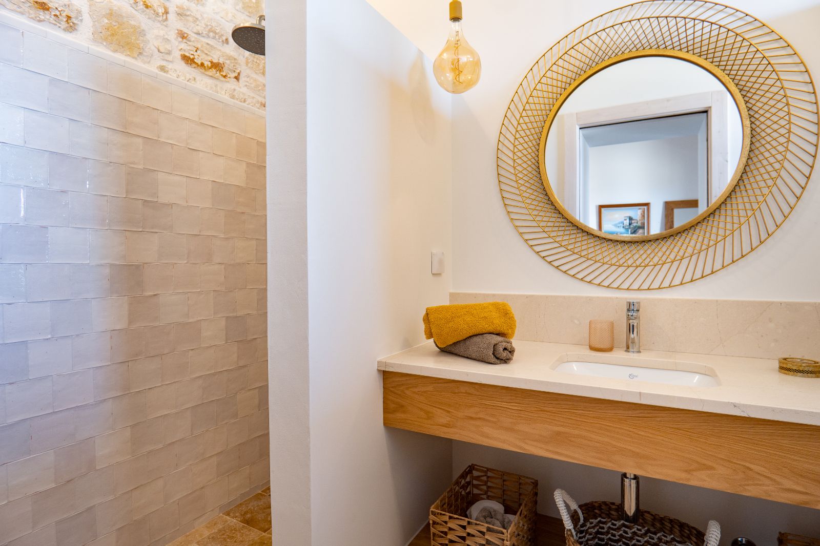 Bathroom 2 at Villa Edina in Corfu
