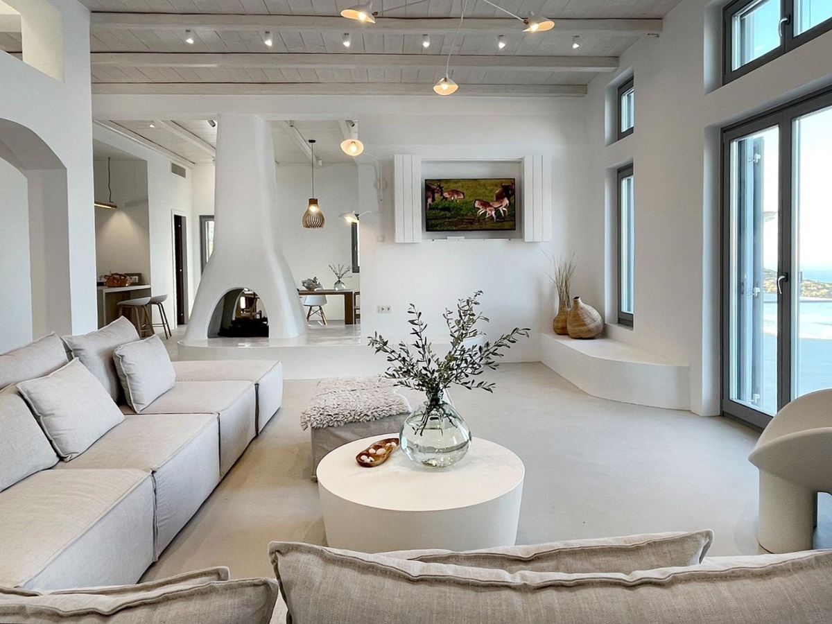 Indoor lounge at Villa Eleonas in Sifnos