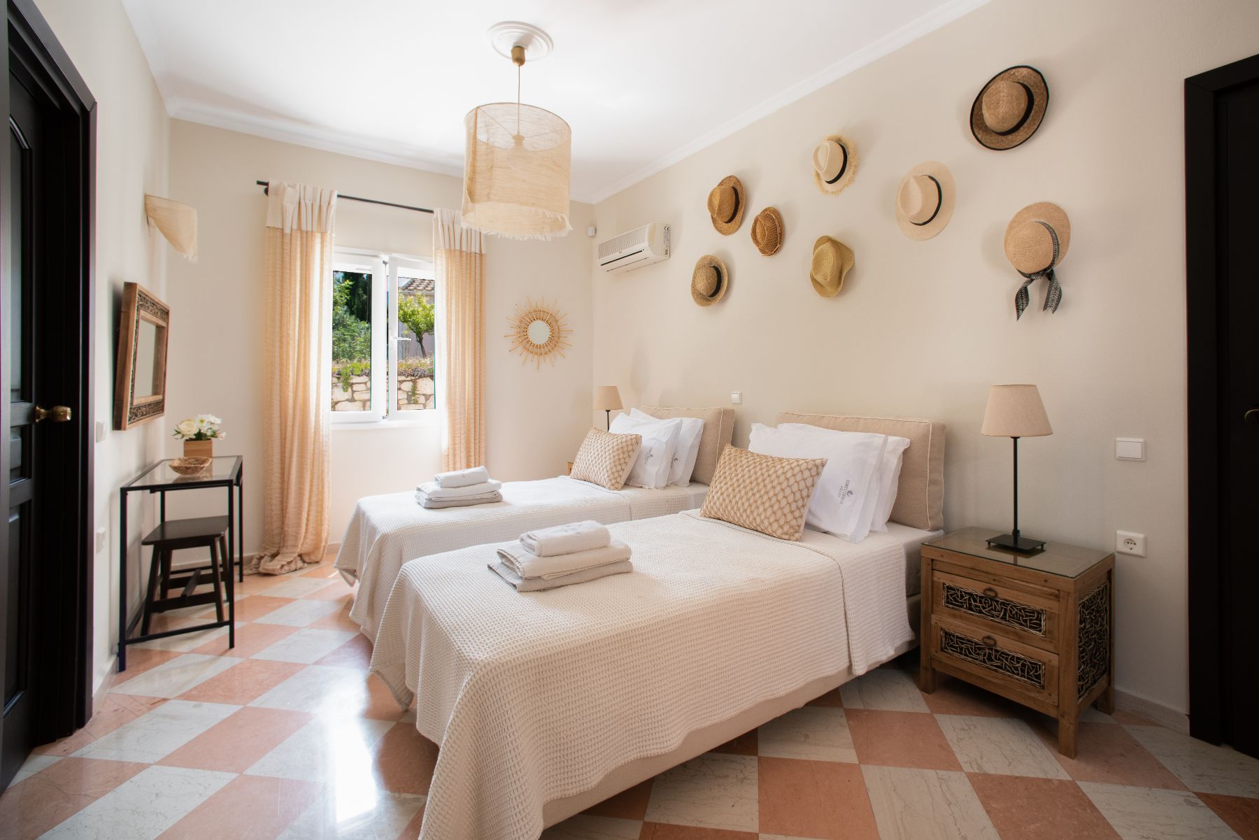 Twin bedroom at Villa Elia, Corfu