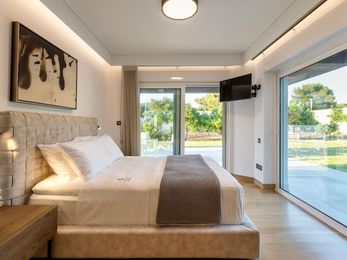 Double bedroom at Villa Elysian