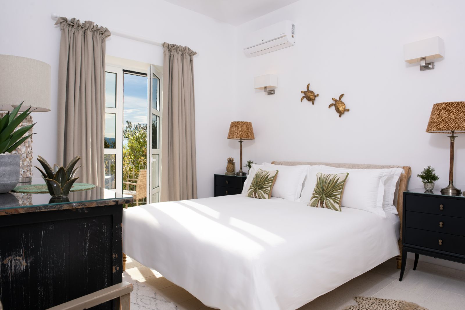 Bedroom 1 at Villa Gaia in Corfu