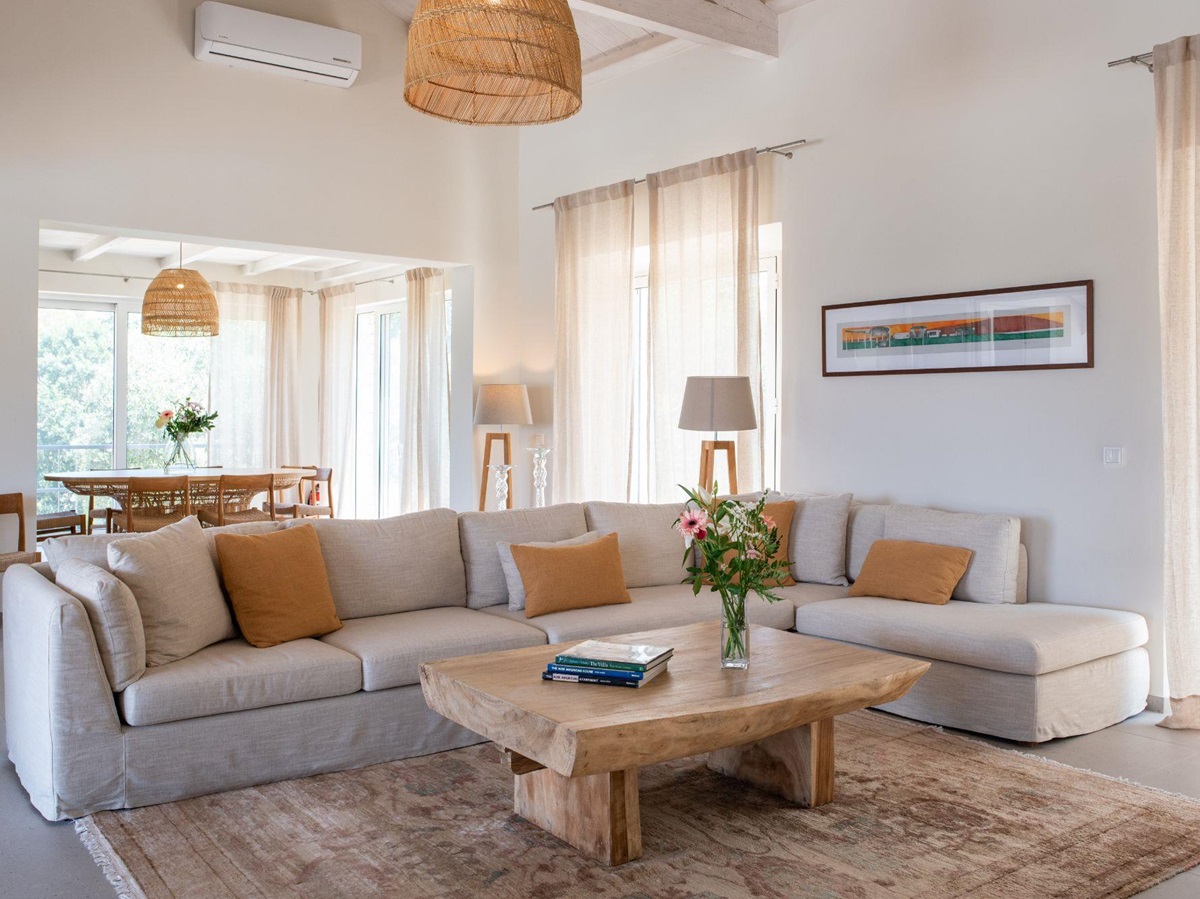 Living room at Villa Ioulia