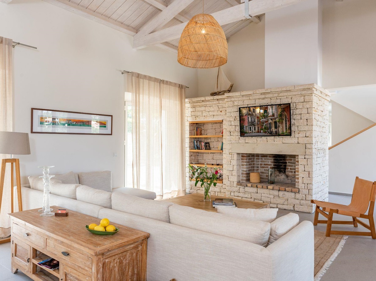 Living room at Villa Ioulia