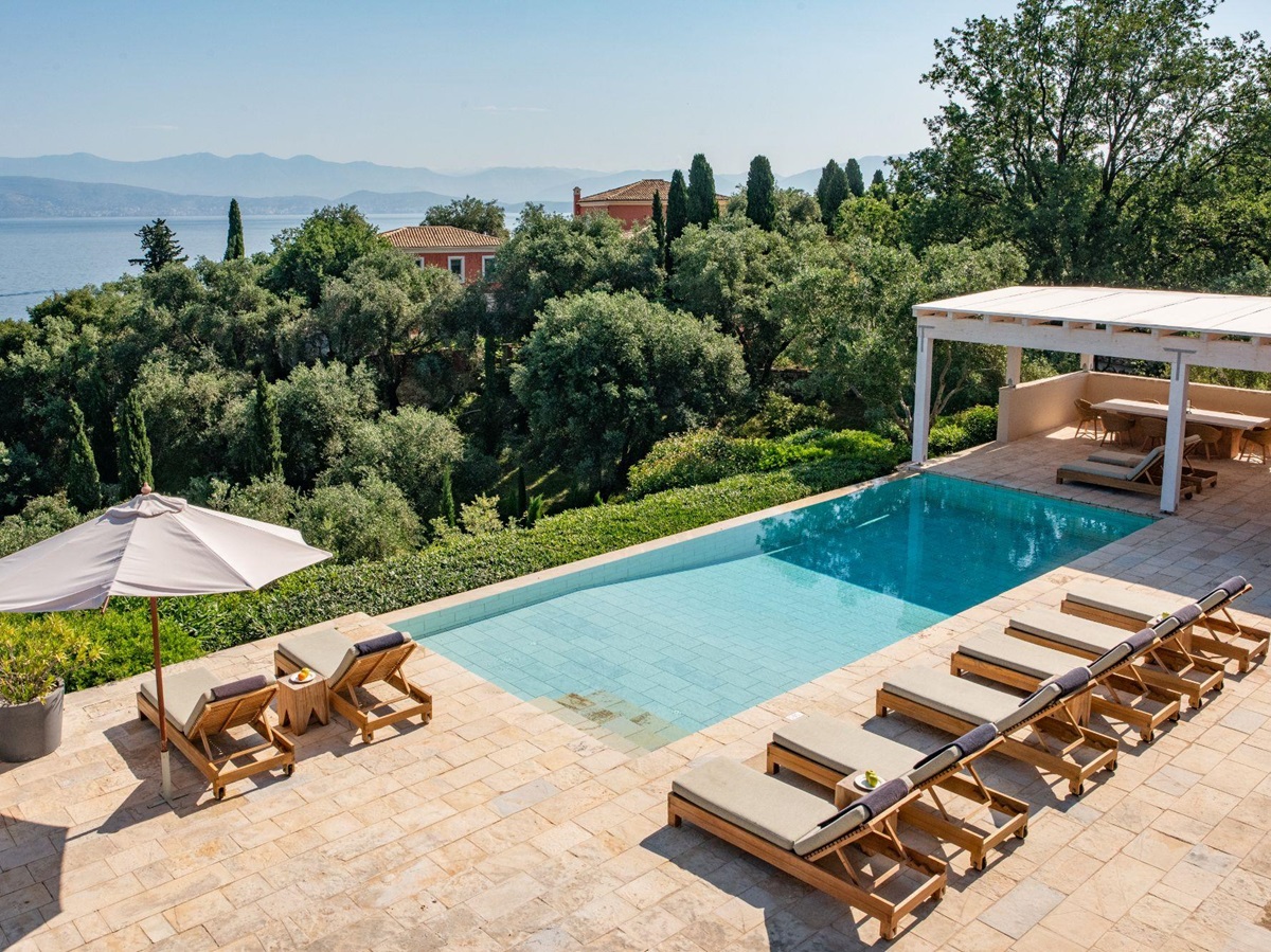 Pool at Villa Ioulia