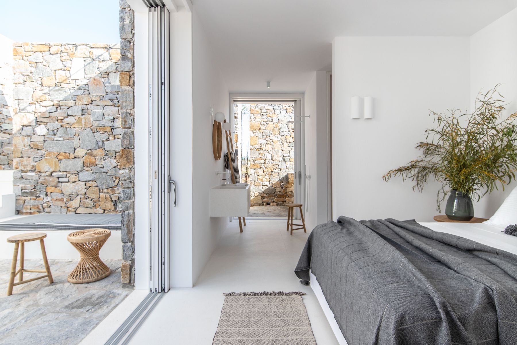 Bedroom with terrace at Villa Irida, Paros