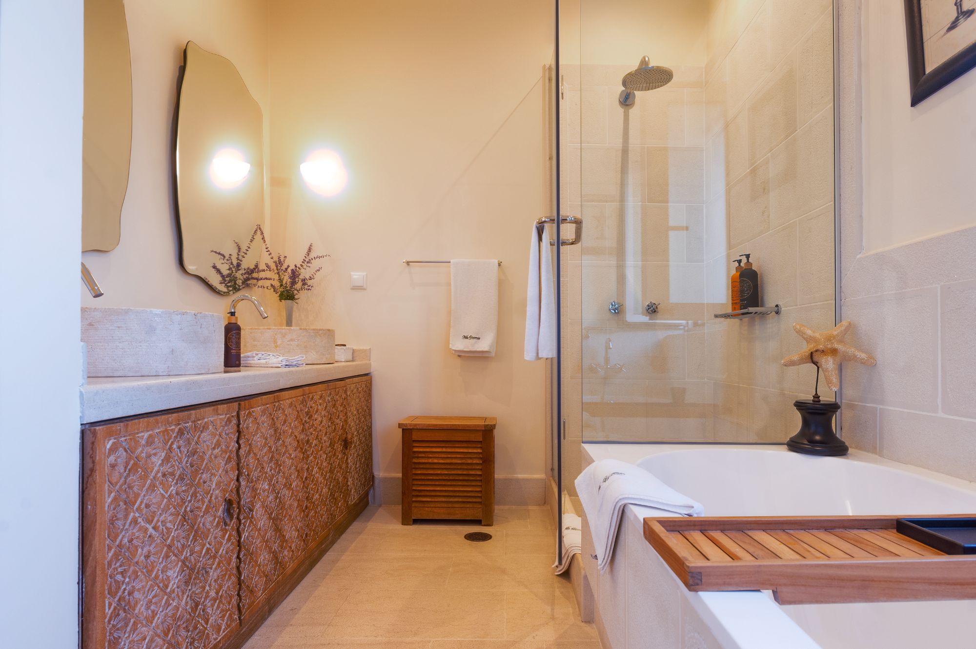 Bathroom with bathtub at Villa Jasmine In Corfu