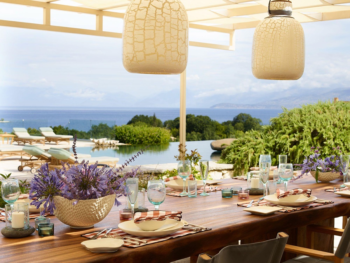 Outdoor dining area at Villa Jasmine