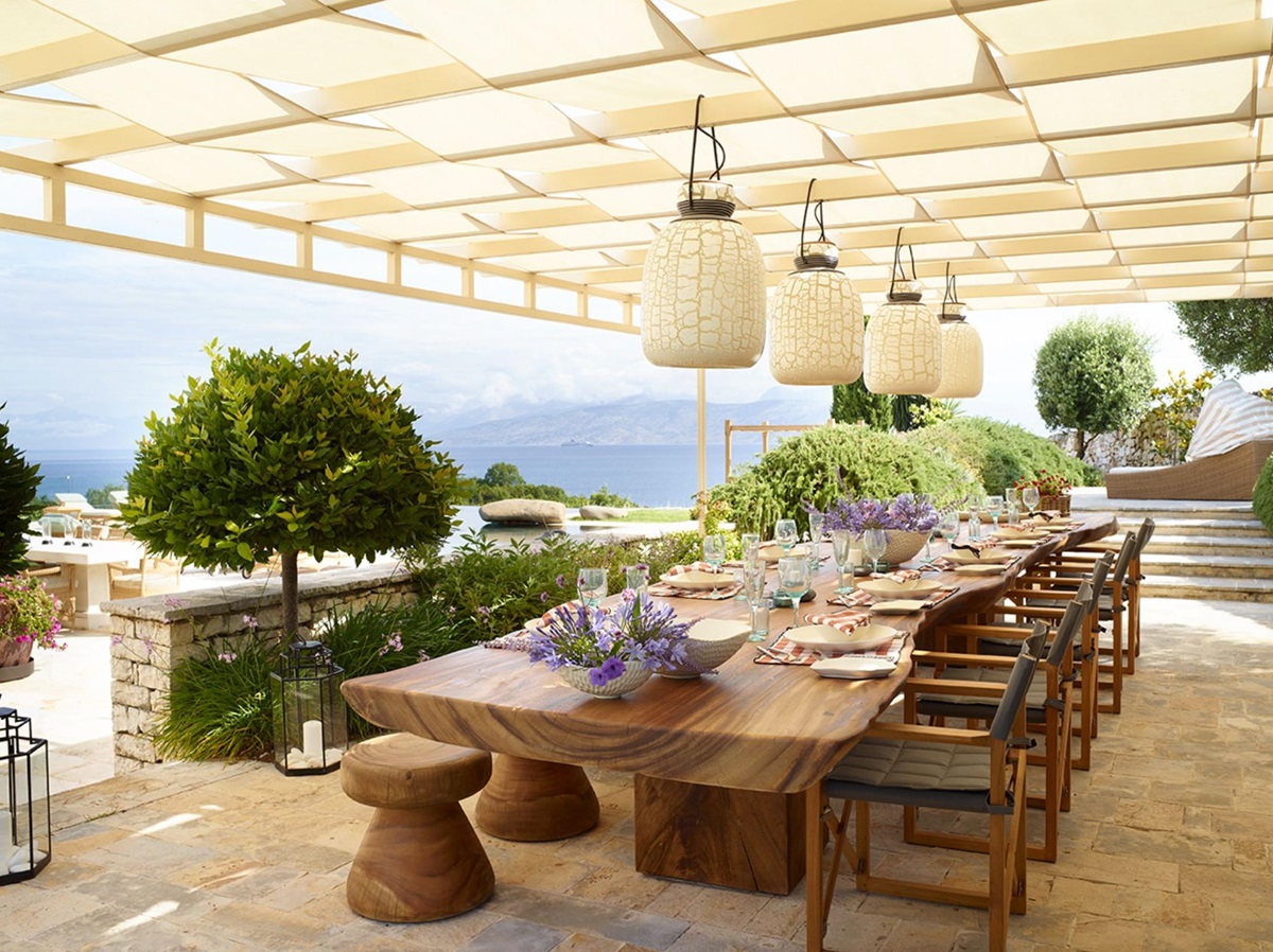 Outdoor dining area at Villa Jasmine