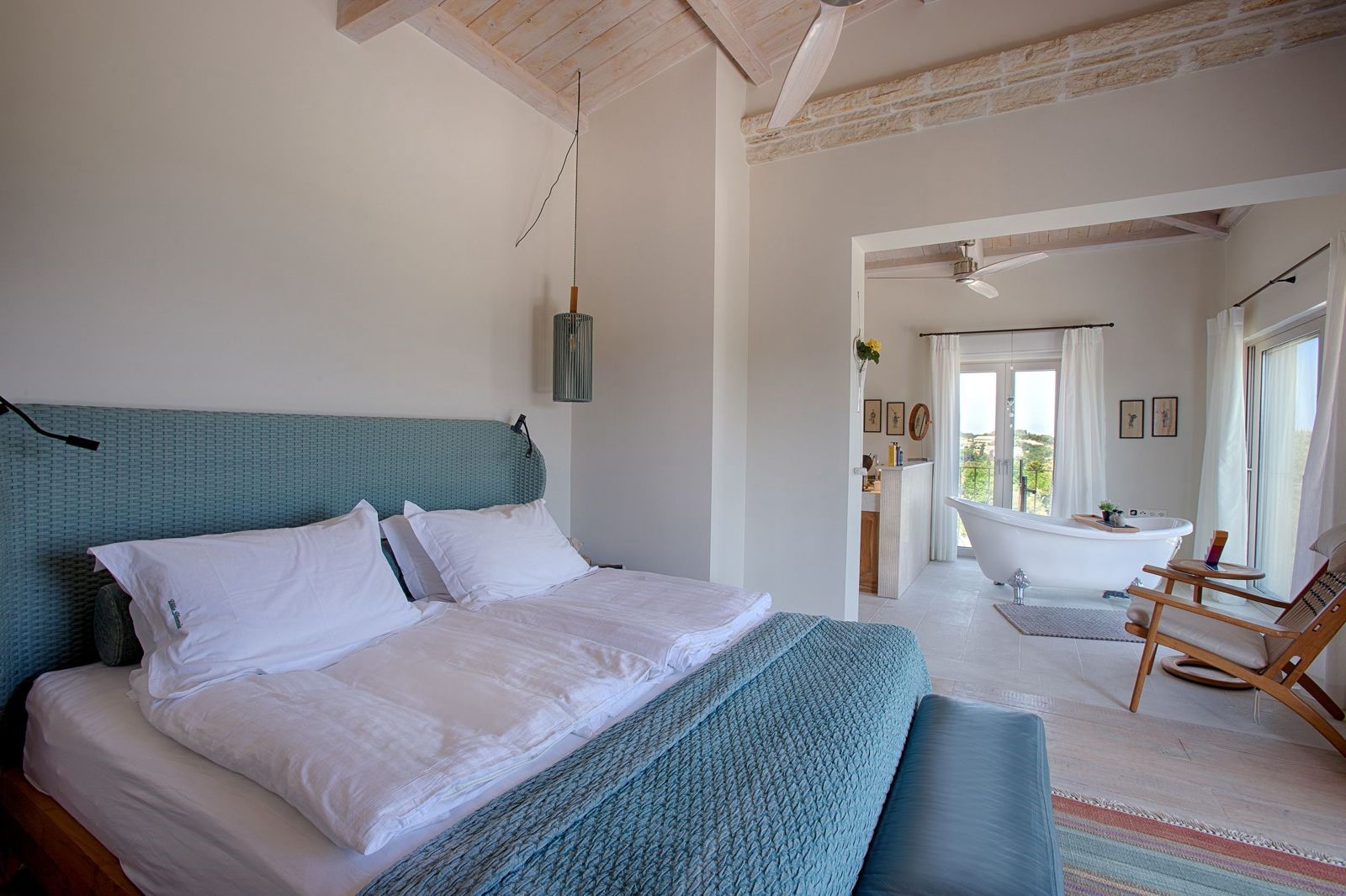 Master bedroom and bathroom at Villa Jasmine, Corfu