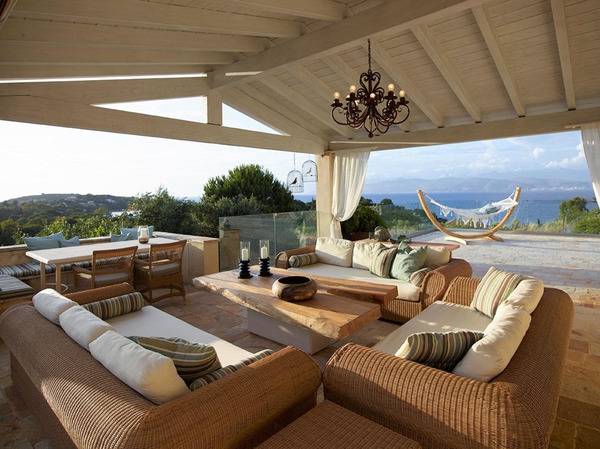 Covered outdoor living area at Villa Jasmine