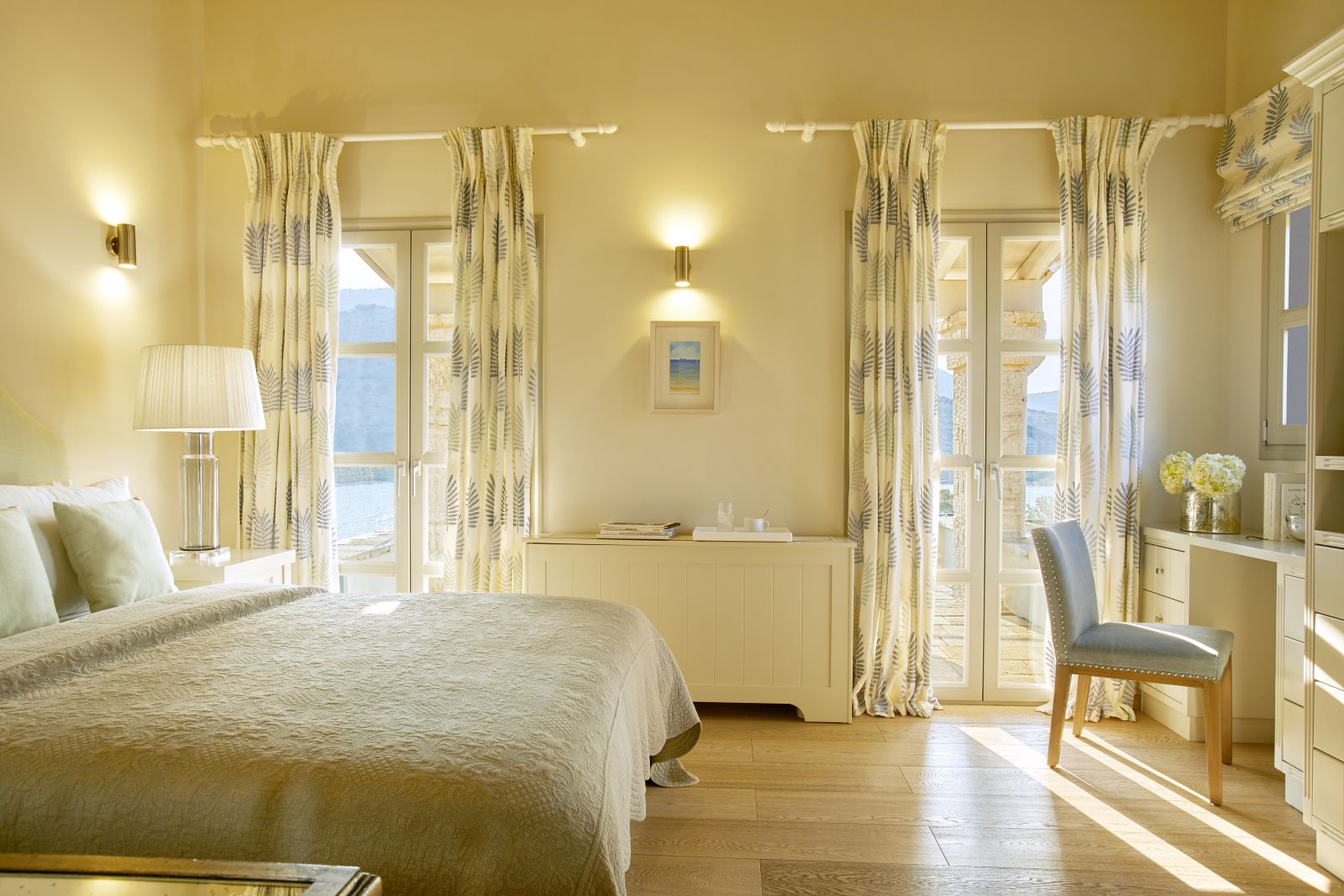 a bedroom at villa castro