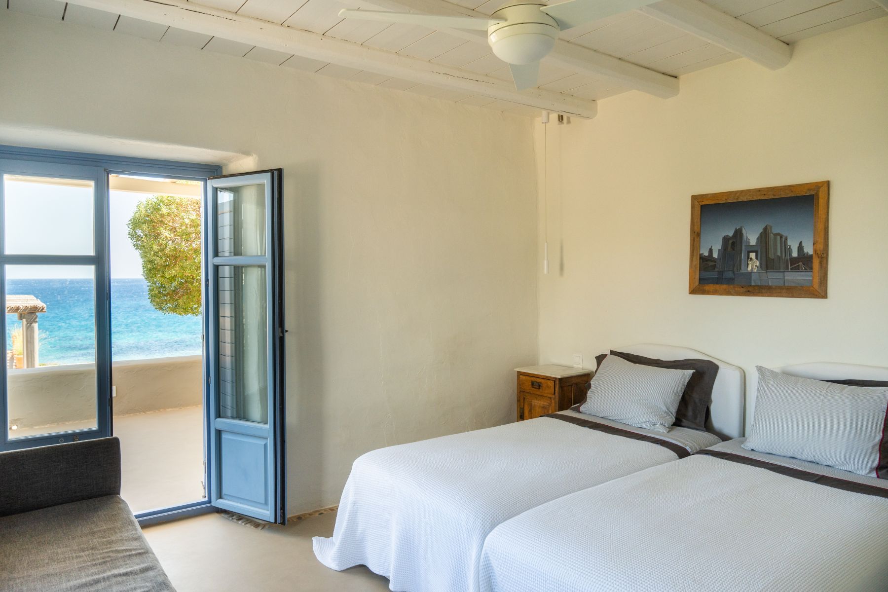 Twin bedroom at Villa Kymata, Paros