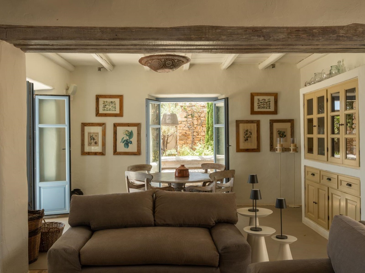 Living room at Villa Kymata, Paros