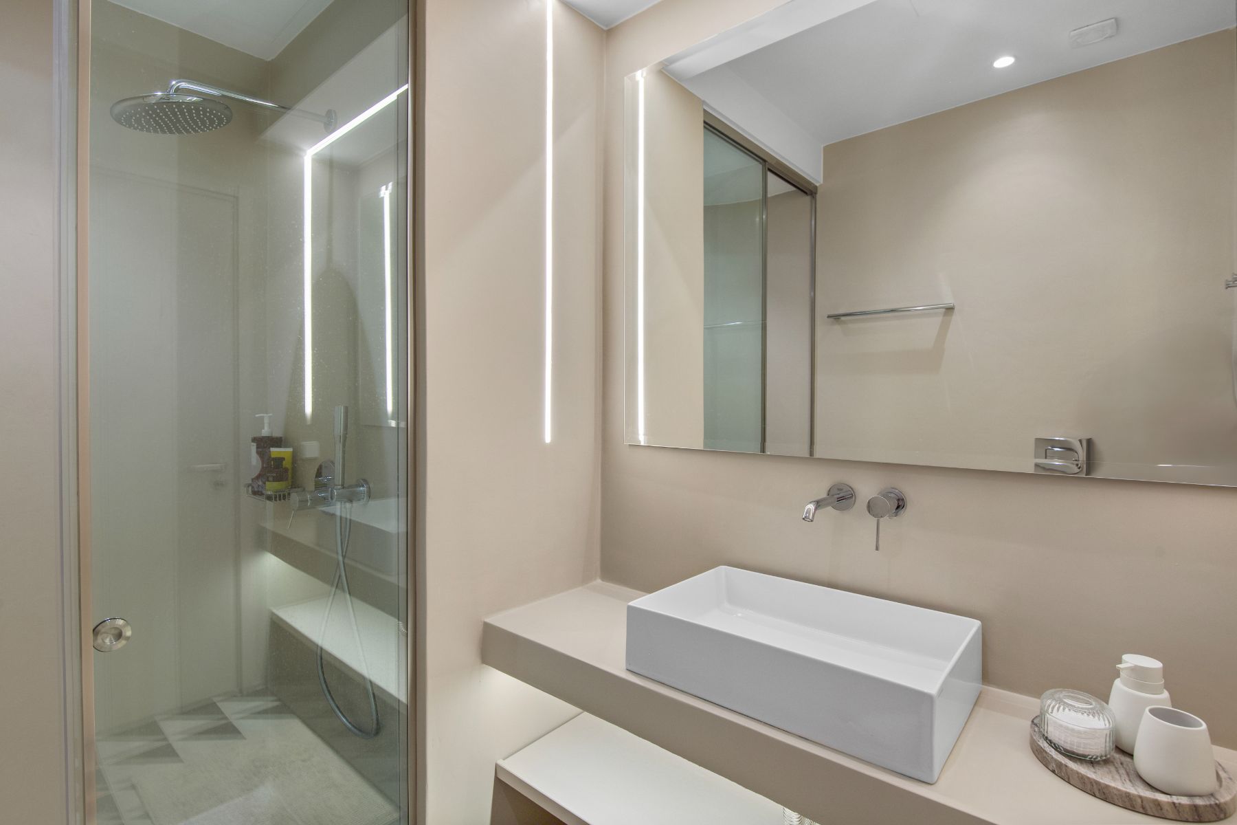 Bathroom at Villa Lara, Paros