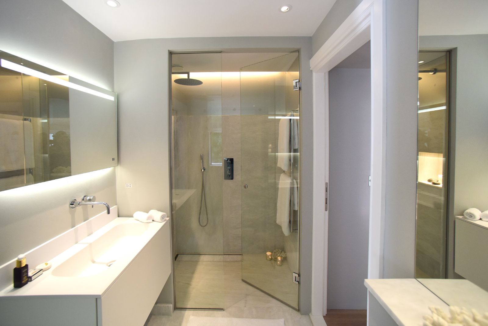 villa-maia-corfu-bathroom-2