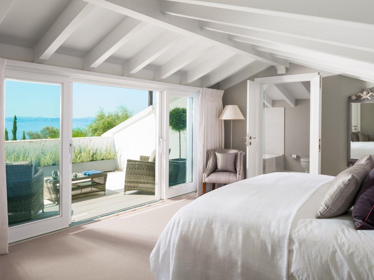 villa-maia-corfu-bedroom-4