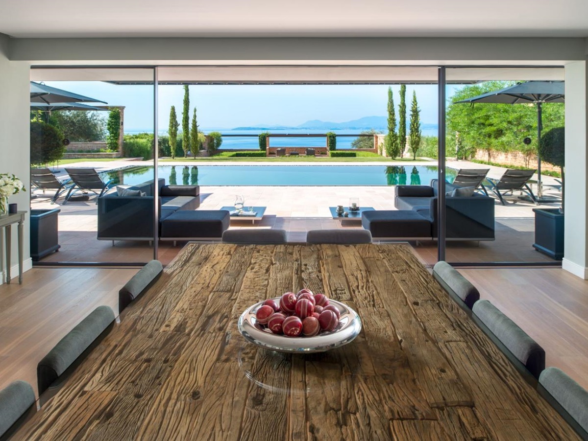 villa-maia-corfu-dining