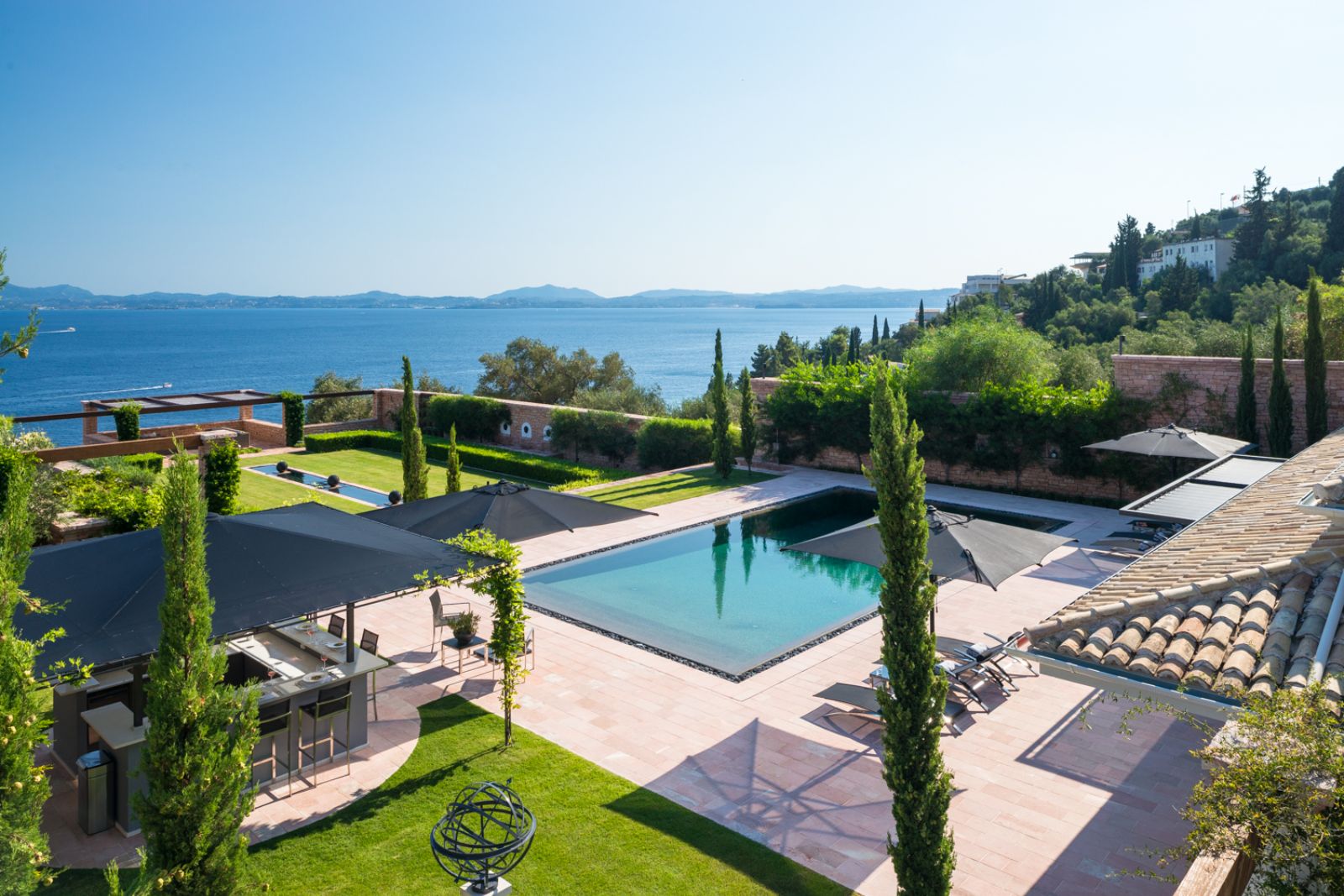 villa-maia-corfu-garden