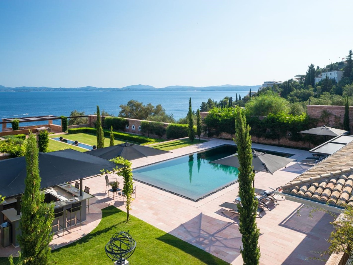 villa-maia-corfu-garden