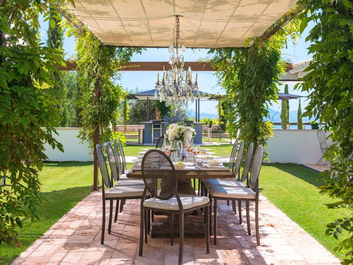 villa-maia-corfu-dining-1