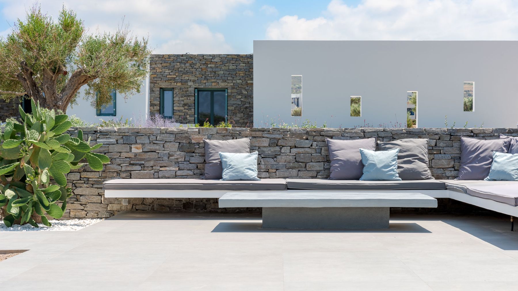 Terrace with seating at Villa Nisi, Paros
