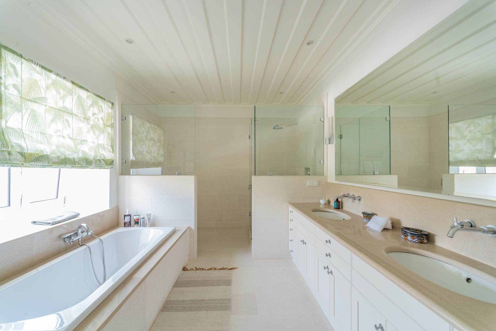 Bathroom with shower and bathtub at Villa Ophelia
